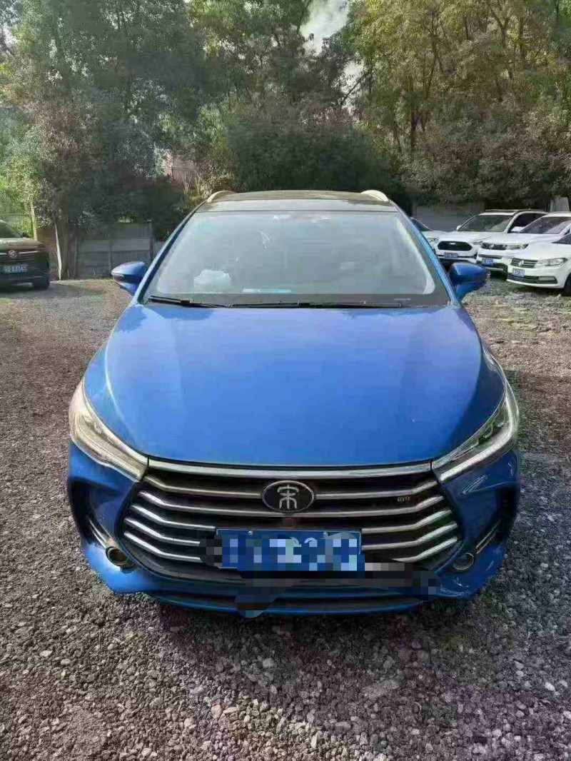 重庆18年比亚迪唐1