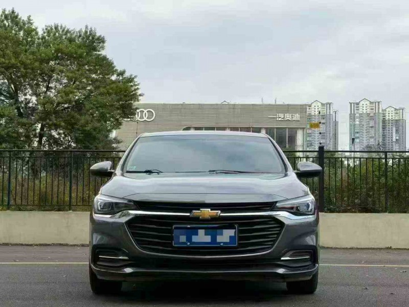 毕节22年雪佛兰科鲁泽1