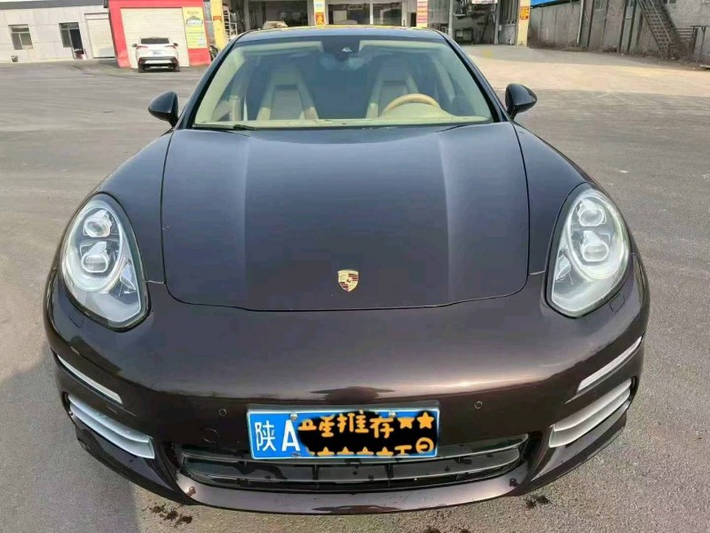 保定14年保时捷帕拉梅拉1
