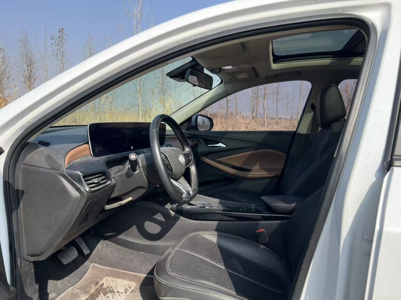 盐城22年别克威朗4