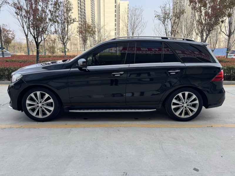 济宁17年奔驰GLE7