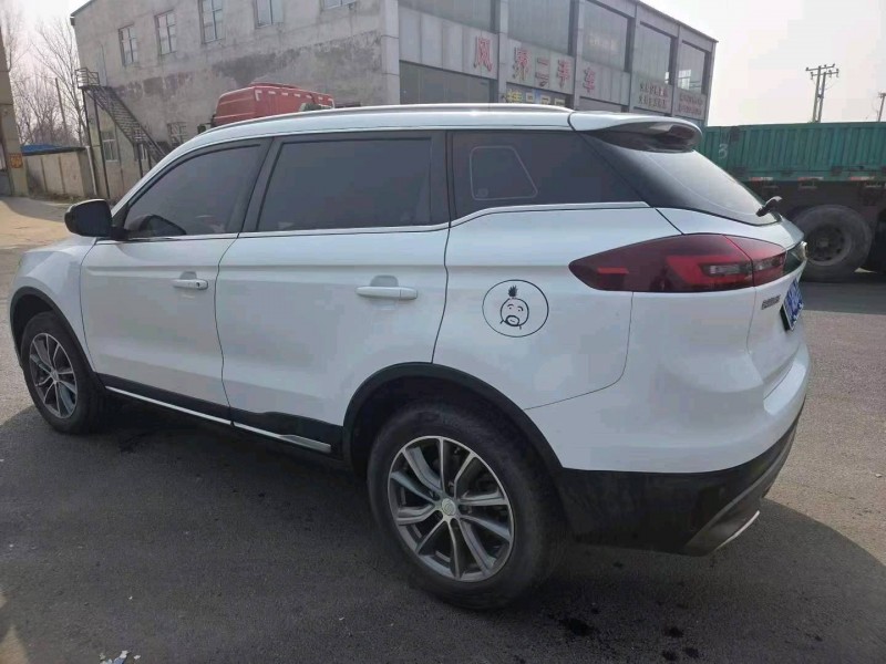 保定18年吉利博越9