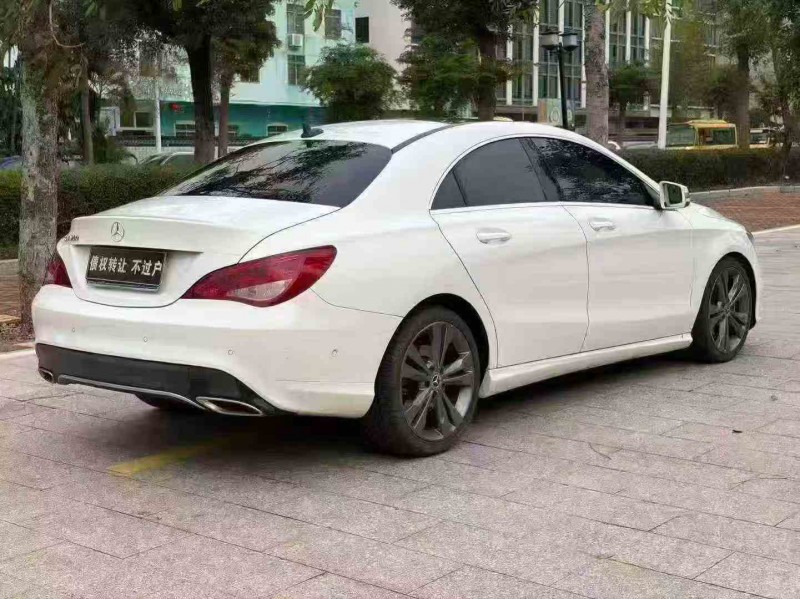 佛山19年奔驰CLA7