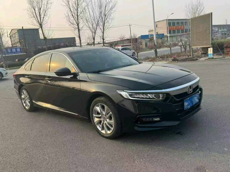 保定21年本田雅閣2