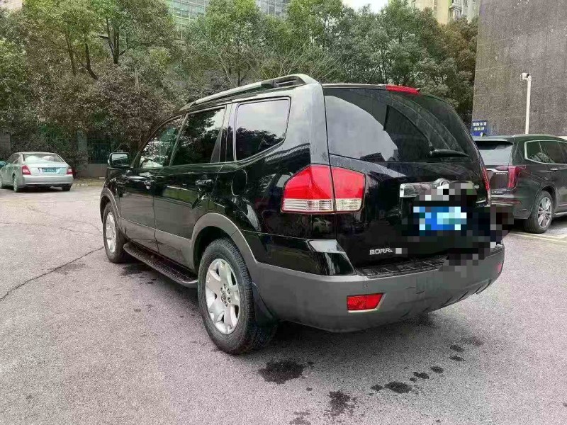 張家界13年起亞霸銳8