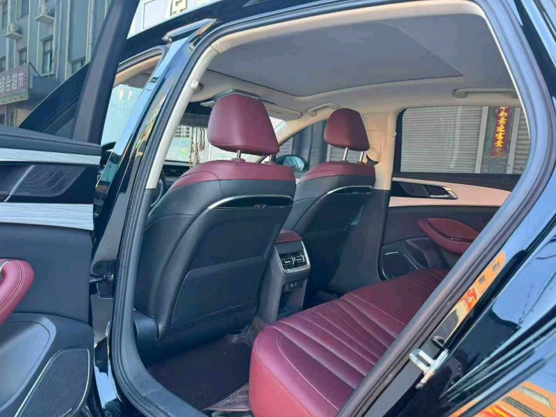 保定24年紅旗H59