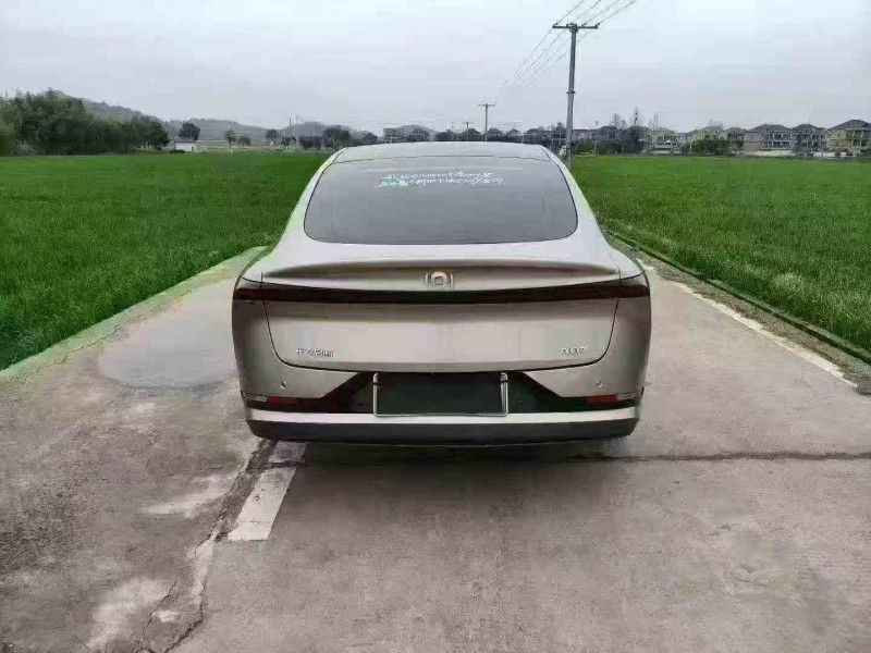 绍兴25年长安汽车启源9