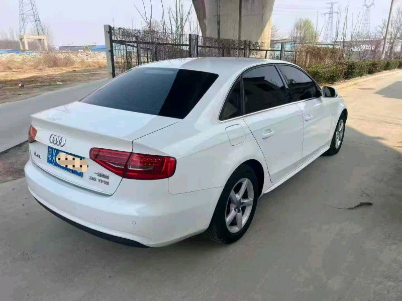 保定15年奧迪A4L4