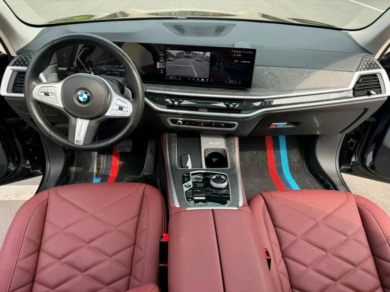 济宁24年宝马X54