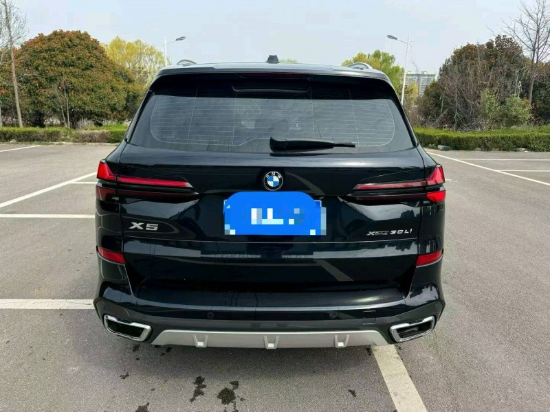 济宁24年宝马X59