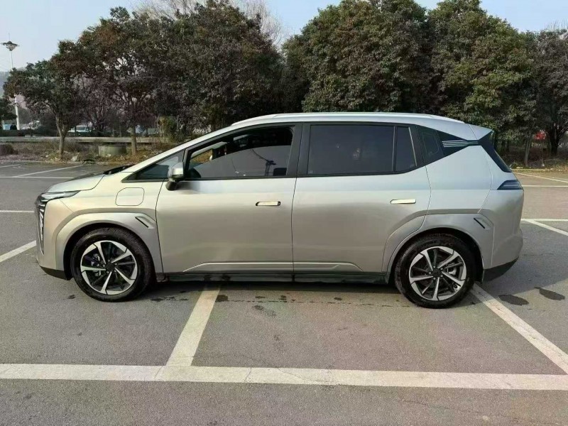 济宁24年传祺埃安Y7