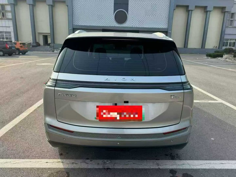 济宁24年传祺埃安Y9