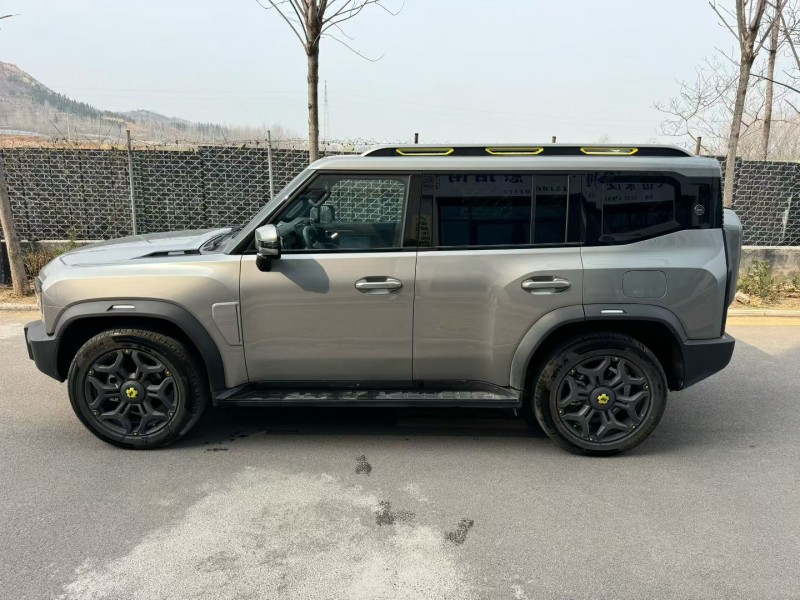 济宁24年奇瑞捷途7