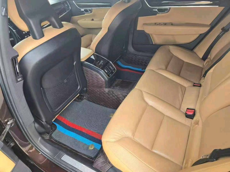 保定18年沃爾沃S904