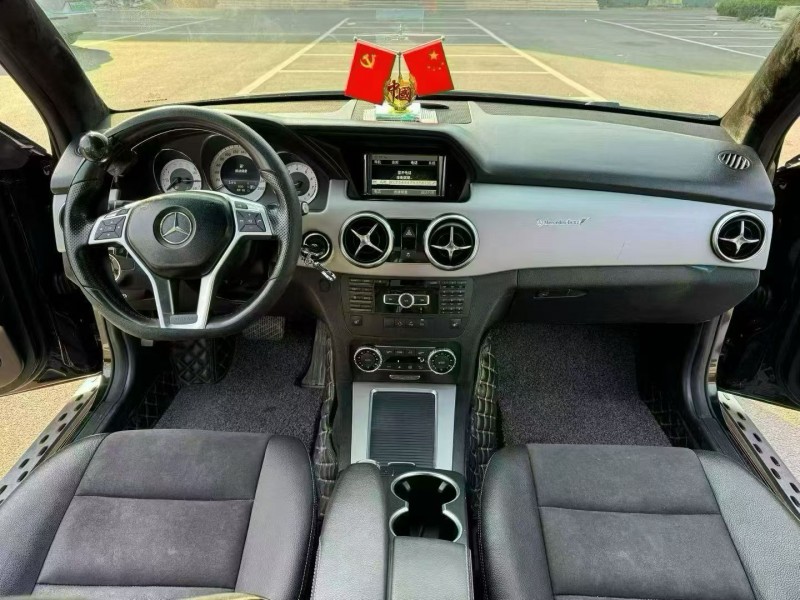 濟寧15年奔馳GLK5