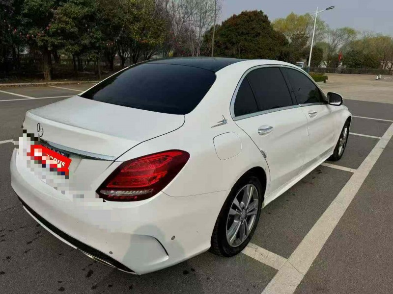 济宁16年奔驰C8
