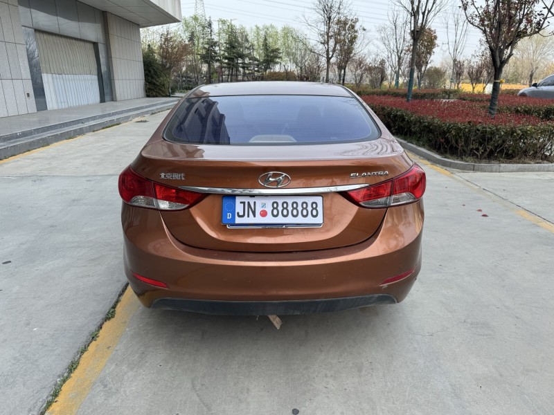 濟寧13年現代朗動9