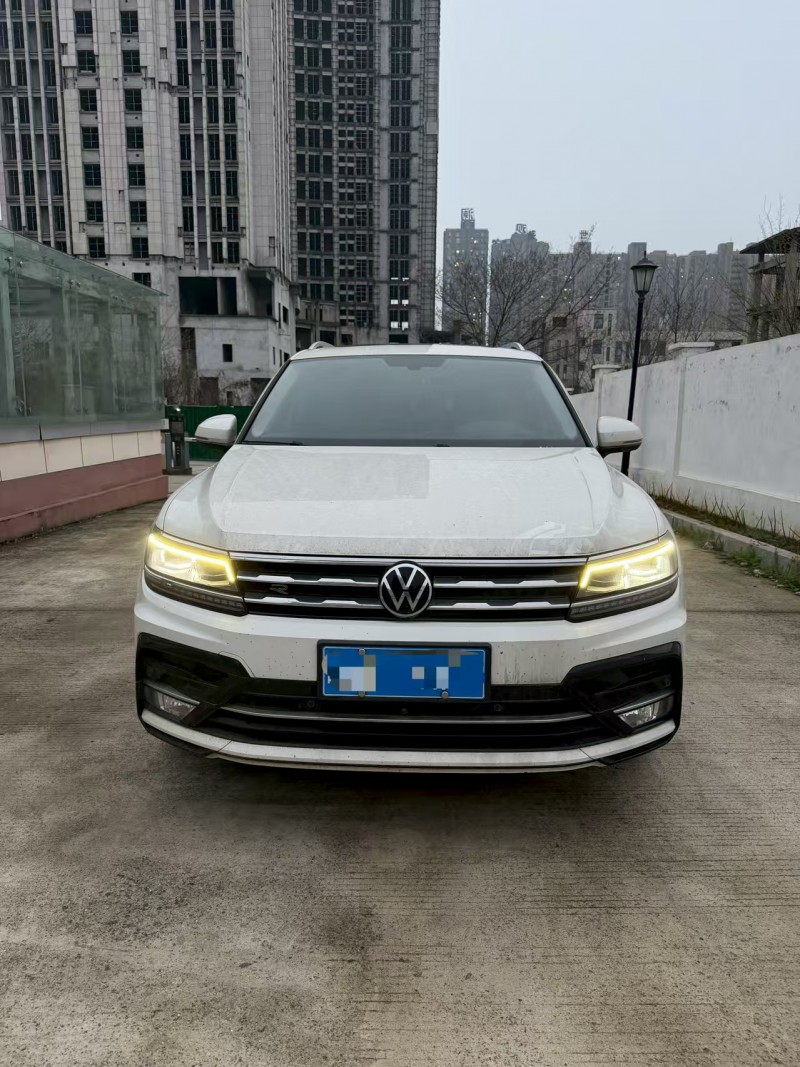 南昌21年大众途观1