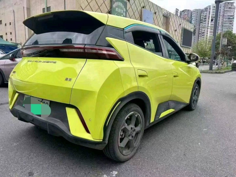 成都23年比亚迪海鸥5