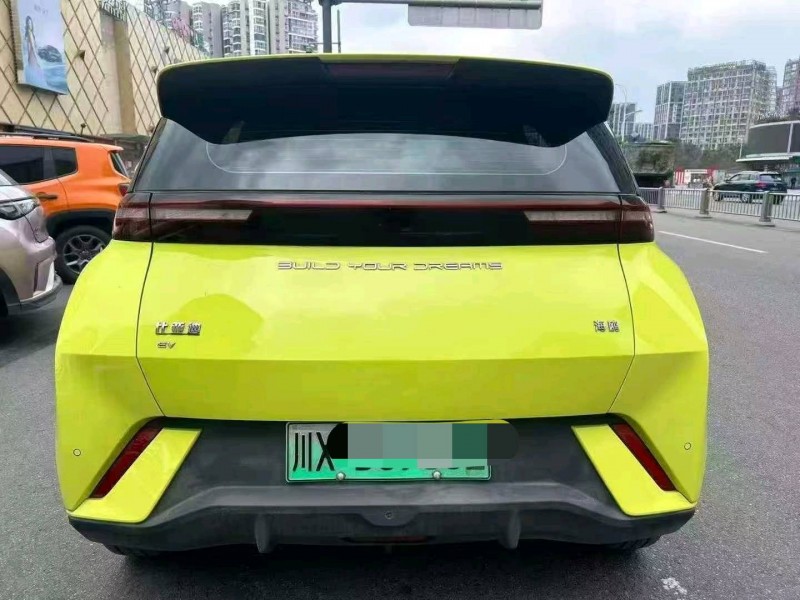 成都23年比亚迪海鸥6