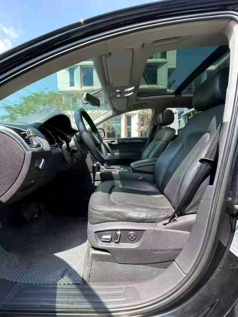 广州12年奥迪Q75