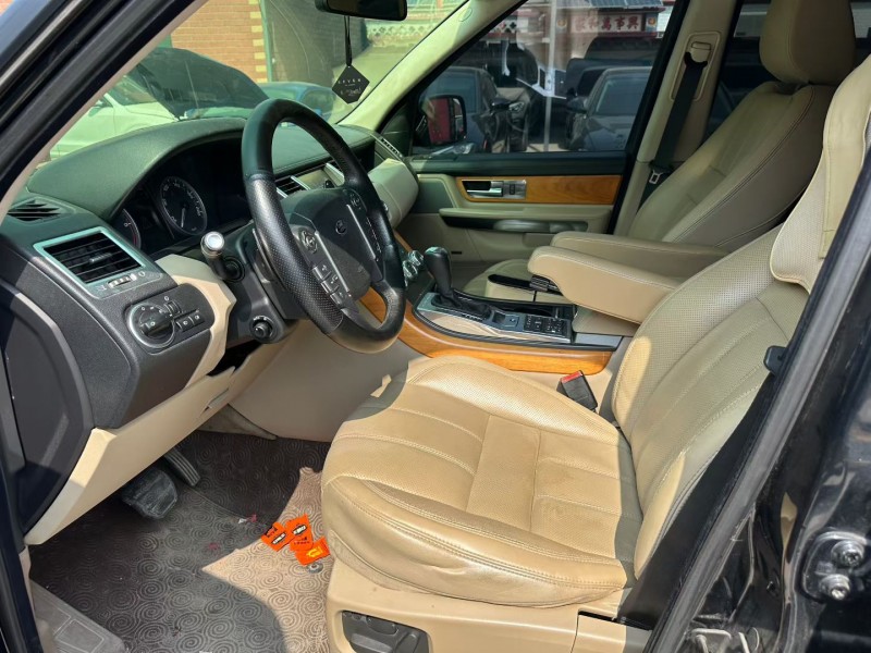 淄博12年路虎揽胜运动4