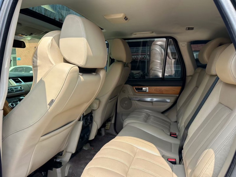 淄博12年路虎揽胜运动5