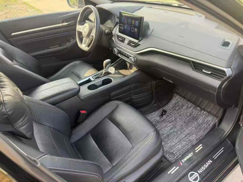 珠海21年日产天籁4