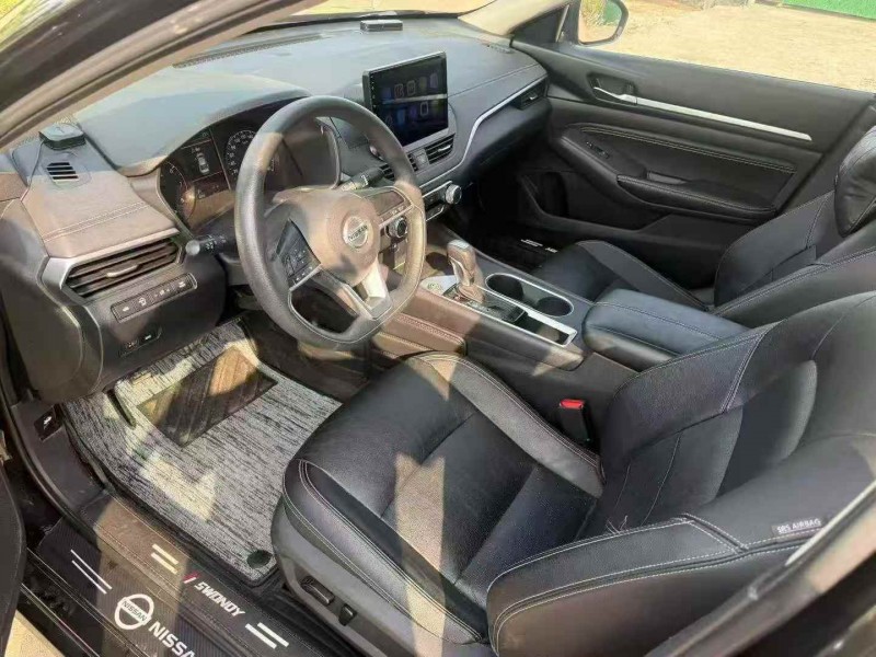 珠海21年日产天籁5