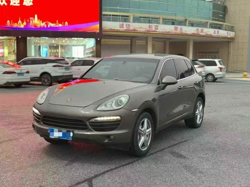 蚌埠13年保时捷卡宴2
