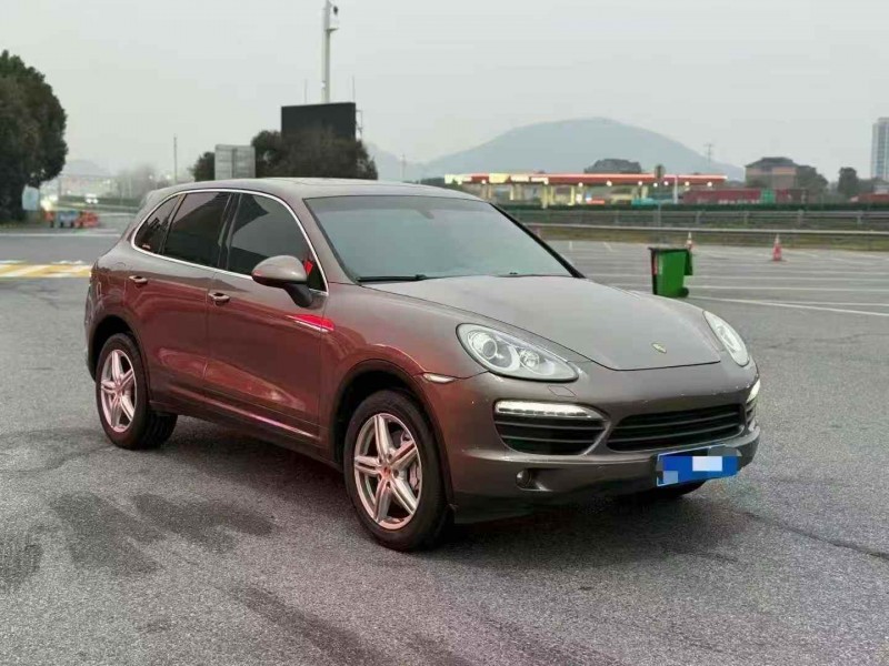 蚌埠13年保时捷卡宴3