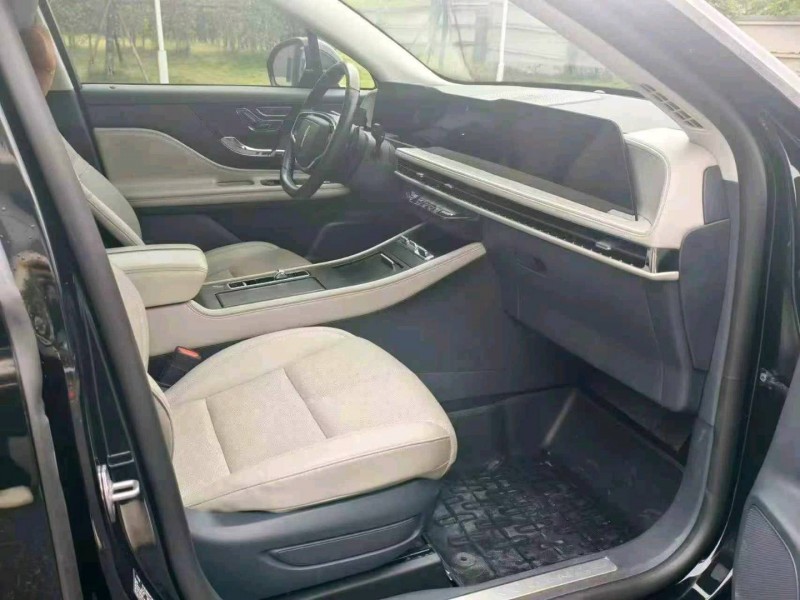 广州23年林肯冒险家6