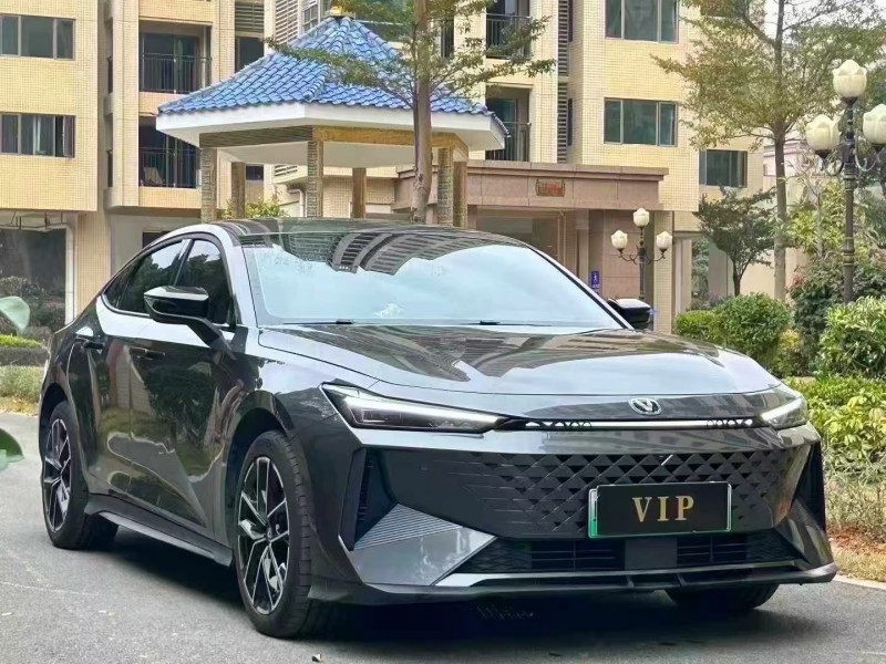 东莞25年长安汽车UNI2