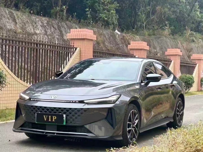 东莞25年长安汽车UNI3