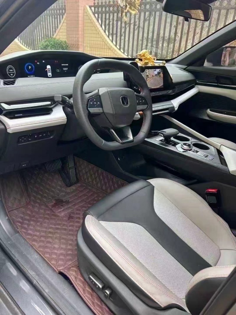 东莞25年长安汽车UNI6