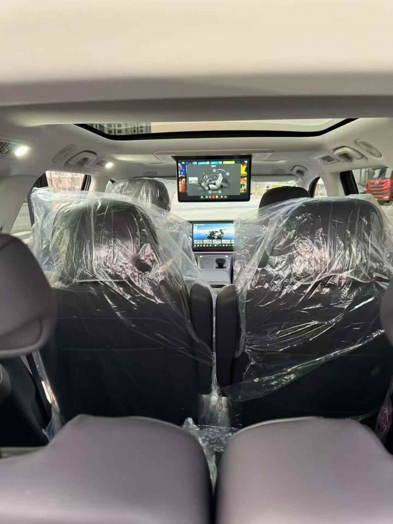 天津26年零跑汽车C166