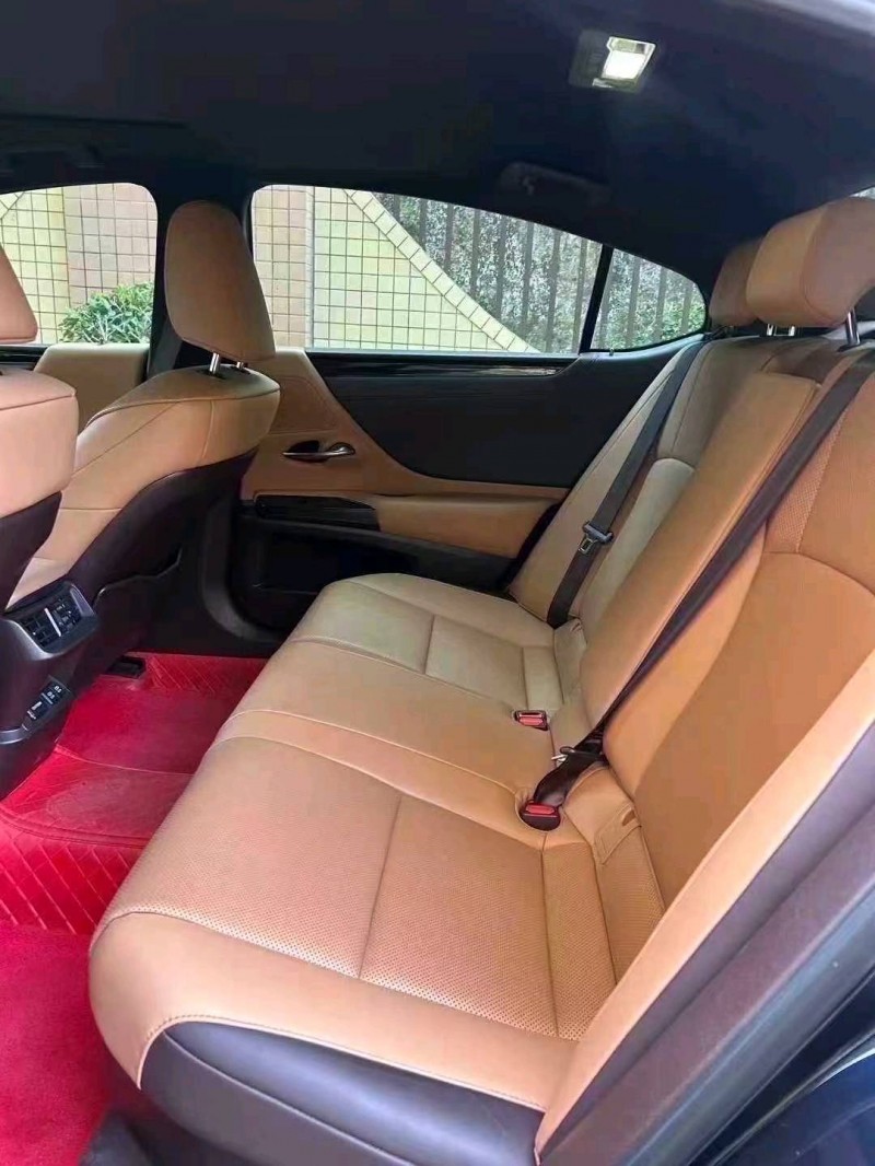 东莞23年雷克萨斯ES5