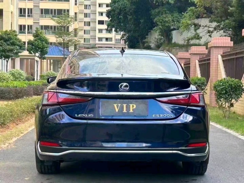 东莞23年雷克萨斯ES6