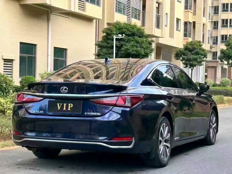 东莞23年雷克萨斯ES7