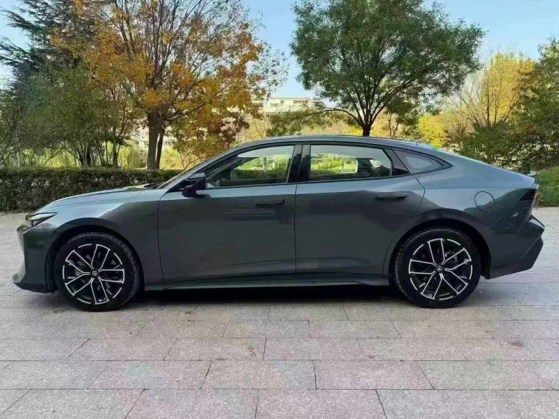 邢台25年长安汽车UNI7