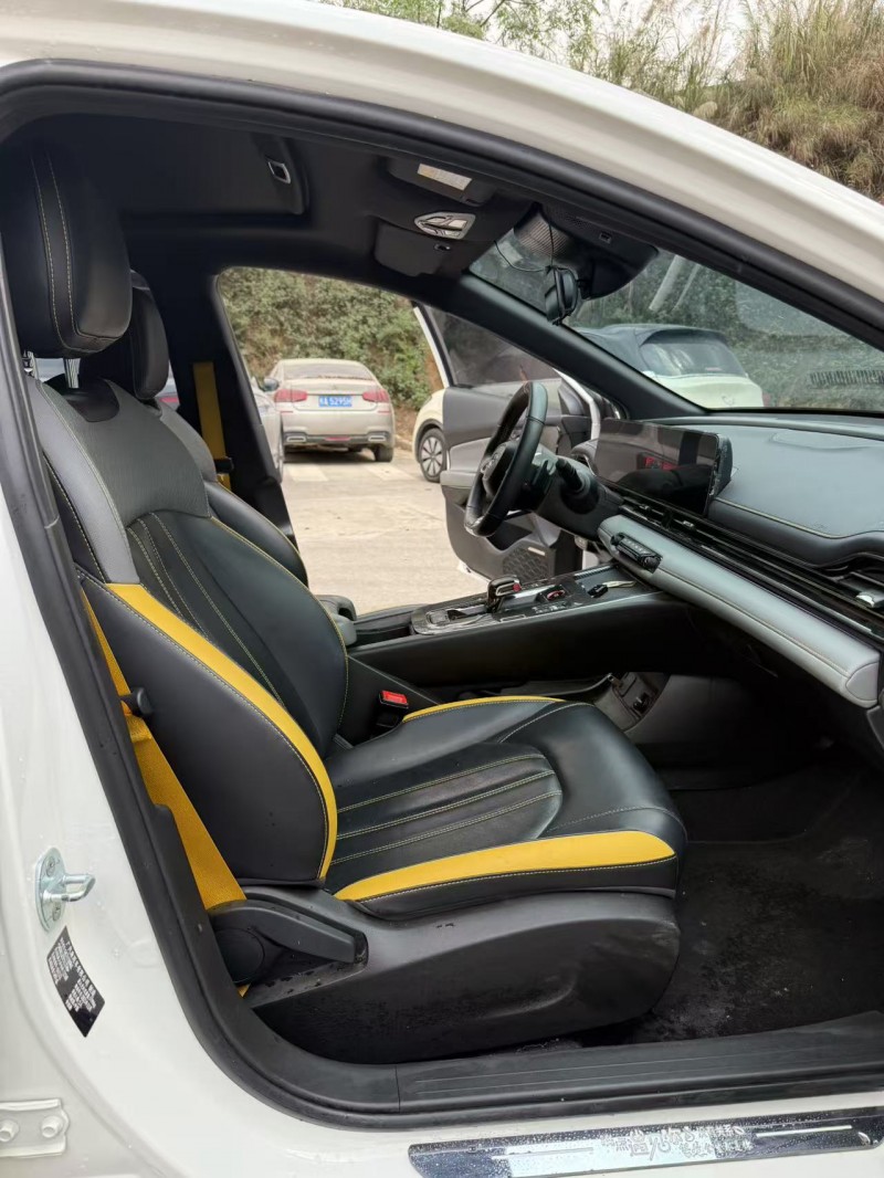 桂林24年传祺影豹8