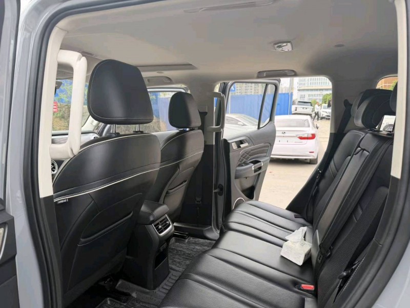 南宁22年长城汽车坦克7