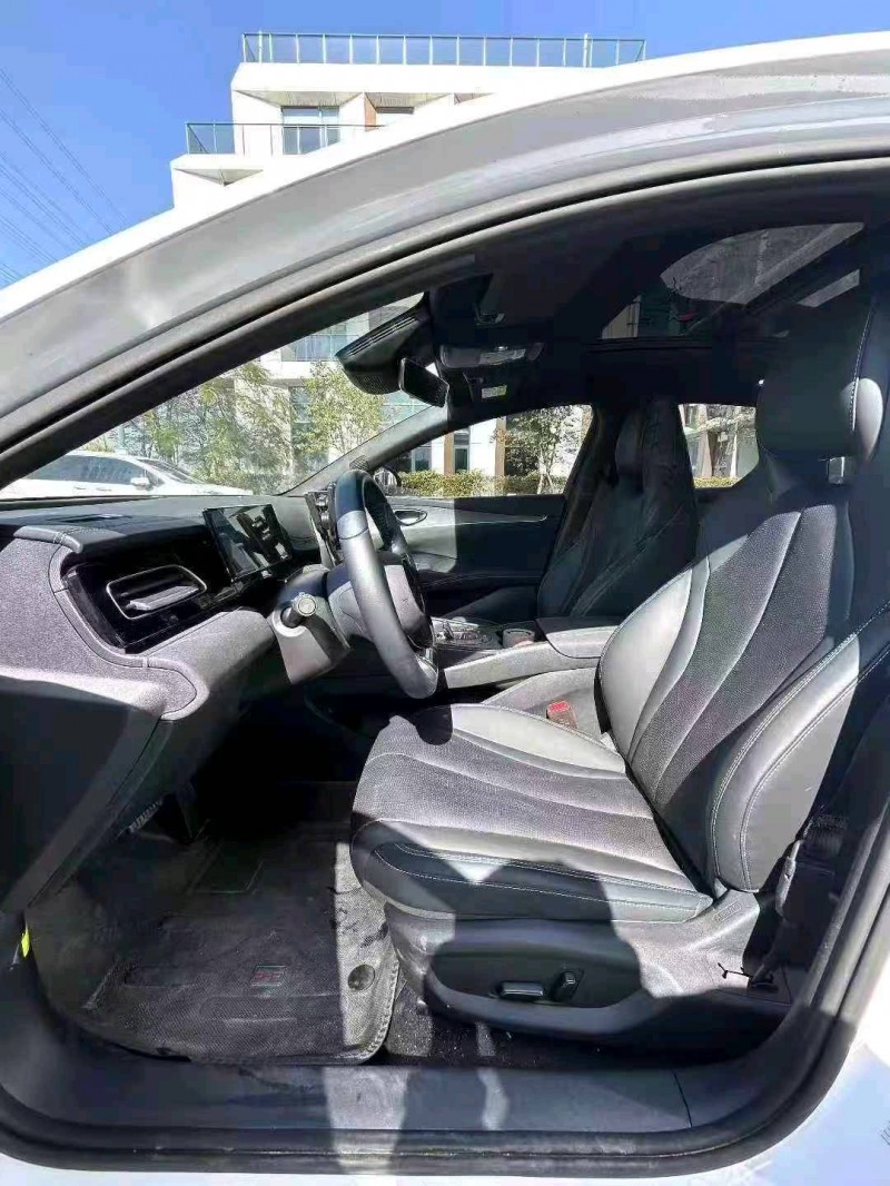 广州24年比亚迪海豹5