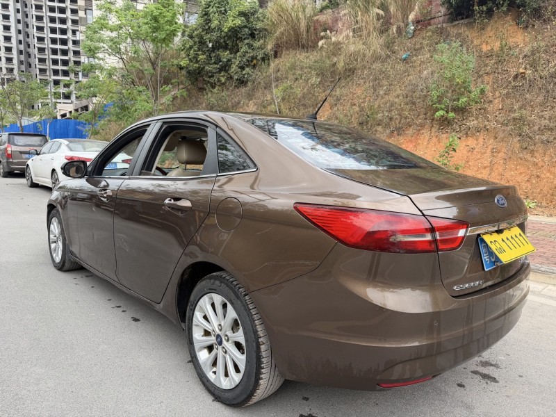 南宁16年福特福睿斯6