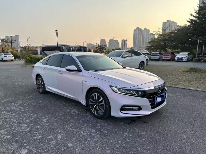 南宁21年本田雅阁2