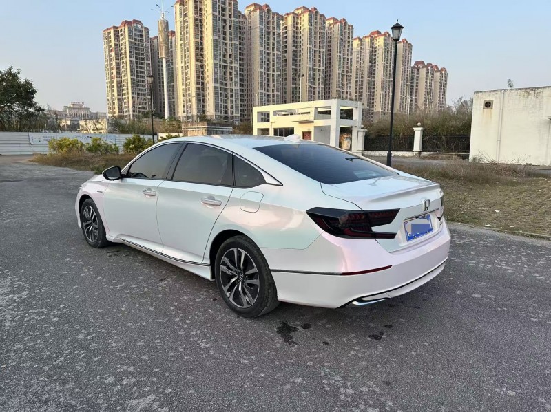 南宁21年本田雅阁5