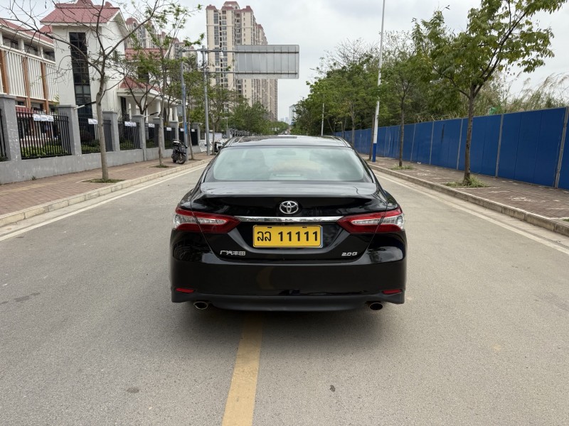 南宁19年丰田凯美瑞6