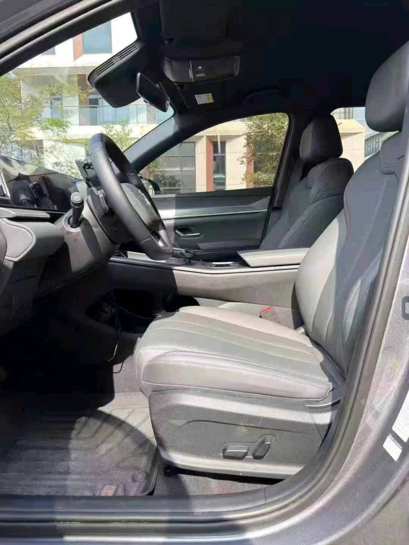 廣州25年比亞迪思銳6