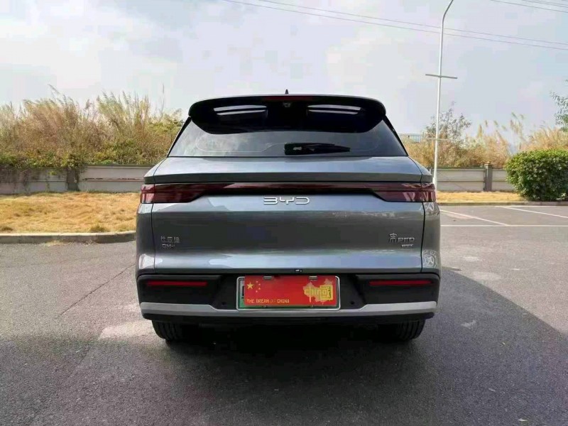 廣州25年比亞迪思銳8