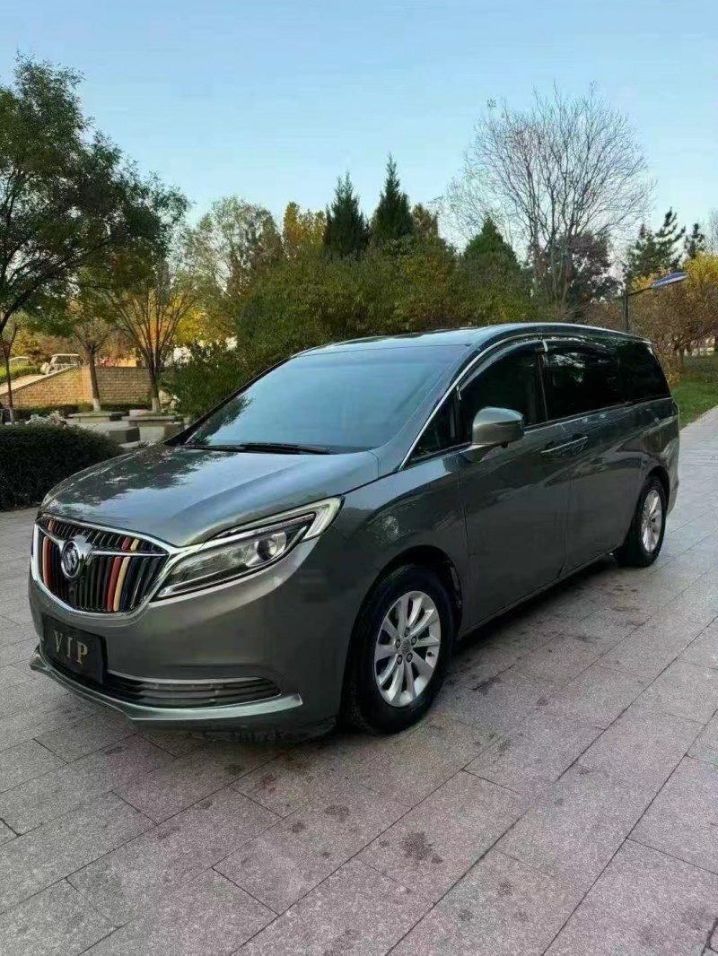 邢臺17年別克GL82